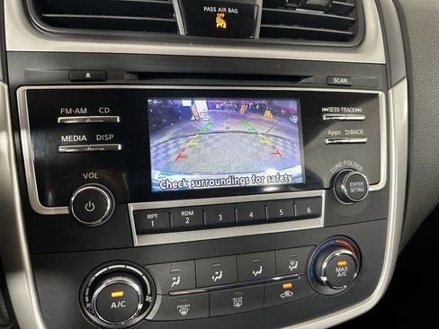 Used 2016 Nissan Altima 2.5 S w/ Power Driver Seat Package FWD image 17