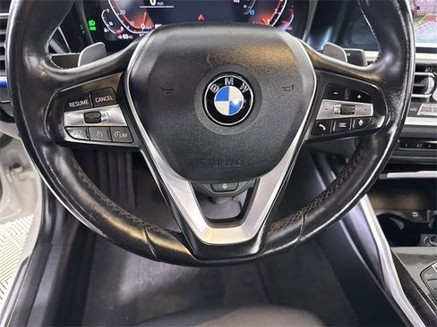 Used 2019 BMW 330i xDrive Sedan w/ Premium Package image 11