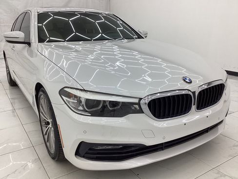 Used 2017 BMW 530i RWD image 3