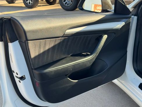Used 2021 Tesla Model 3 Performance AWD/4WD image 10