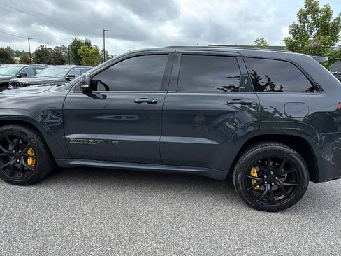Used 2018 Jeep Grand Cherokee Trackhawk AWD/4WD image 11