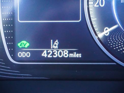 Certified 2022 Lexus ES 300h w/ Premium Package FWD image 9