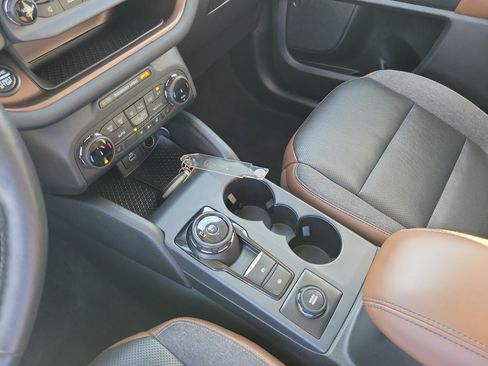 Certified 2022 Ford Bronco Sport Outer Banks AWD/4WD image 8