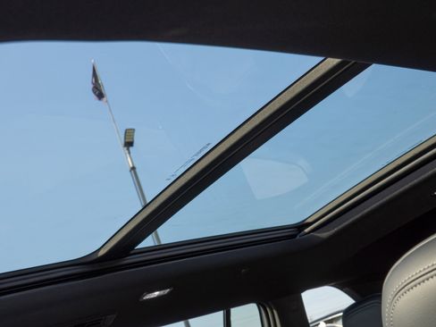 New 2026 Buick Enclave Avenir image 18