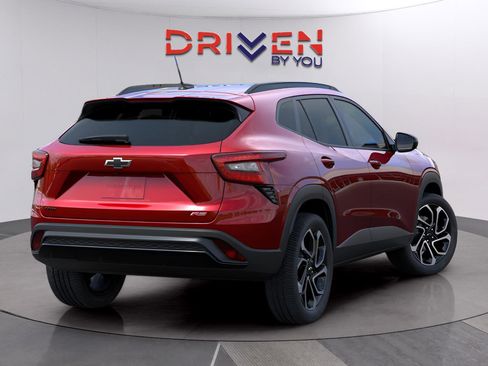 New 2026 Chevrolet Trax RS image 3