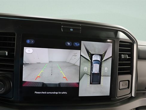 Used 2025 Ford F350 Platinum image 16