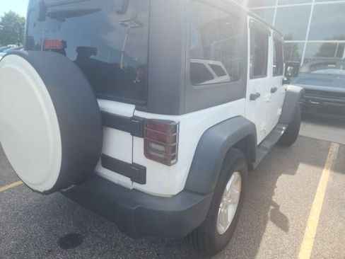 Used 2015 Jeep Wrangler Unlimited Sport w/ Quick Order Package 23S AWD/4WD image 6