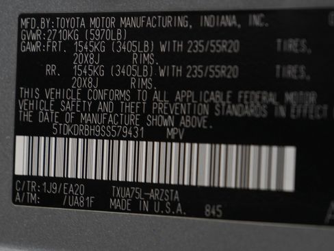 Used 2025 Toyota Highlander XSE AWD/4WD image 36