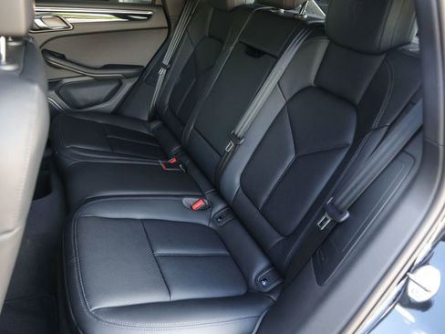 New 2025 Porsche Macan image 31