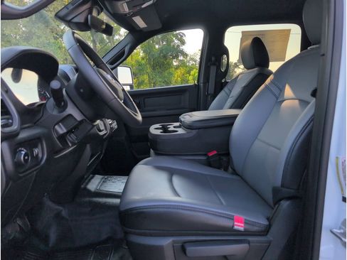 New 2026 RAM 4500 Tradesman w/ Chrome Appearance Group image 12