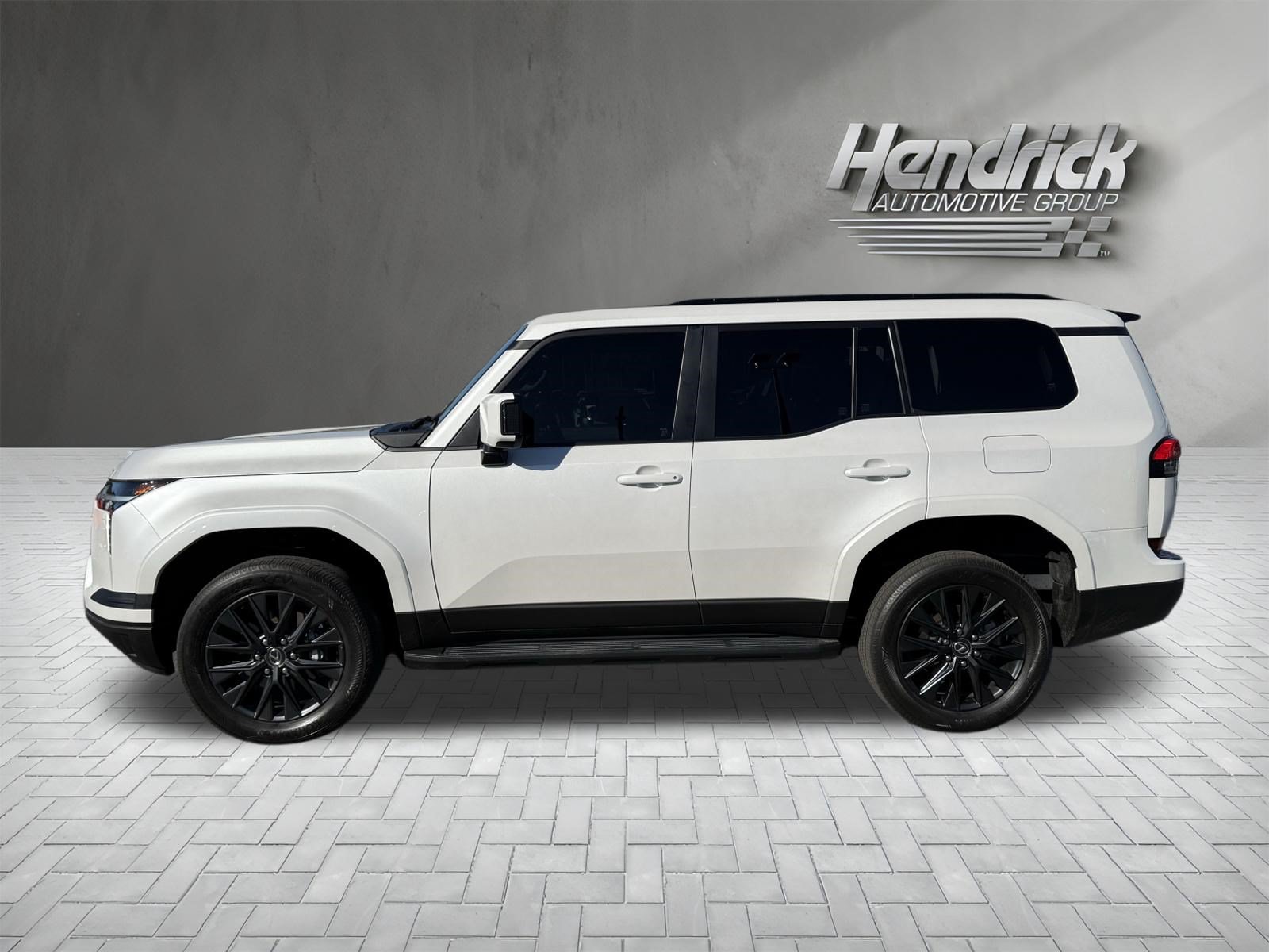 Used 2024 Lexus GX 550 w/ Cold Area Package AWD/4WD image 7