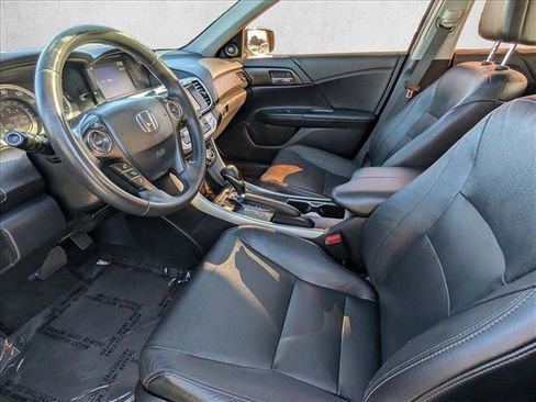 Used 2015 Honda Accord EX-L image 16