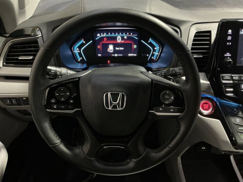 Used 2022 Honda Odyssey Touring image 17