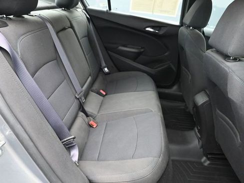 Used 2017 Chevrolet Cruze LT w/ Convenience Package FWD image 32