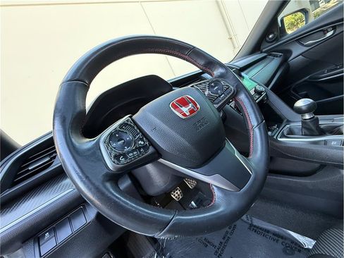 Used 2018 Honda Civic Si image 9