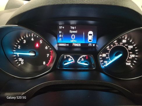 Used 2018 Ford Escape SE image 33