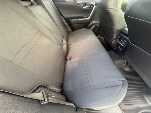 Used 2023 Toyota RAV4 Limited image 32