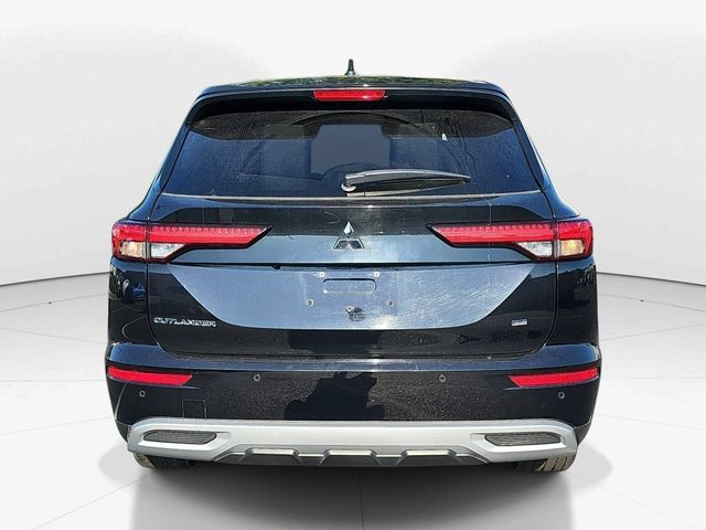 Used 2024 Mitsubishi Outlander SE FWD image 4