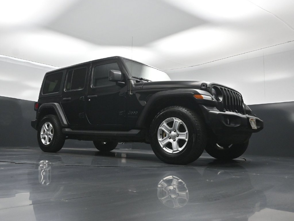 Used 2022 Jeep Wrangler Unlimited Sport AWD/4WD image 3