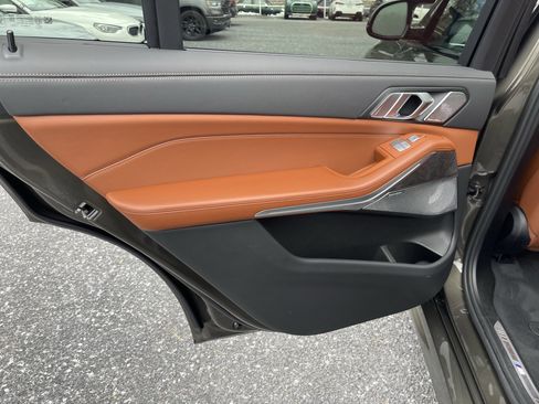 Certified 2025 BMW X7 M60i w/ Executive Package image 16