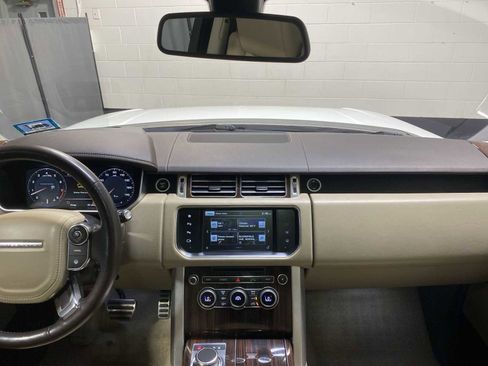 Used 2016 Land Rover Range Rover Supercharged AWD/4WD image 10