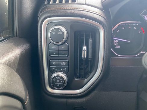 Used 2020 GMC Sierra 1500 AT4 w/ AT4 Premium Package AWD/4WD image 15