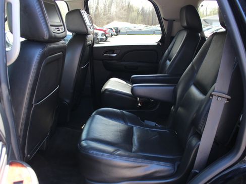 Used 2014 Chevrolet Tahoe LTZ AWD/4WD image 32