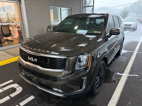 Used 2022 Kia Telluride SX w/ SX Prestige Package AWD/4WD image 2