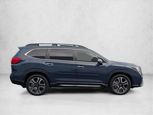 Used 2023 Subaru Ascent Touring AWD/4WD image 5