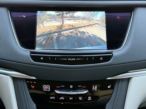 Used 2017 Cadillac XT5 Luxury w/ Driver Awareness Package image 30