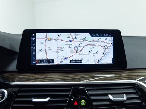 Used 2019 BMW 530i xDrive w/ Premium Package AWD/4WD image 17