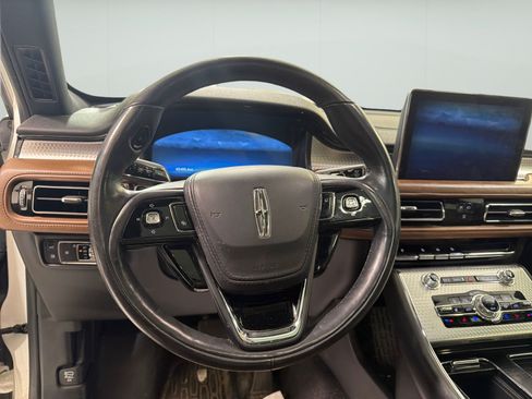 Used 2020 Lincoln Aviator Grand Touring w/ Equipment Group 302A AWD/4WD image 14