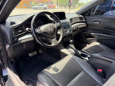 Used 2017 Acura ILX FWD image 10