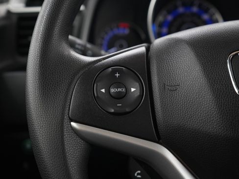 Used 2020 Honda Fit LX image 25