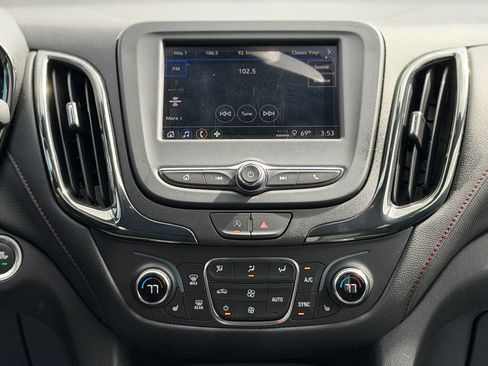 Used 2024 Chevrolet Equinox RS AWD/4WD image 11