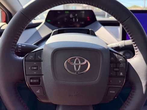 New 2026 Toyota Prius Plug-In Hybrid FWD image 32