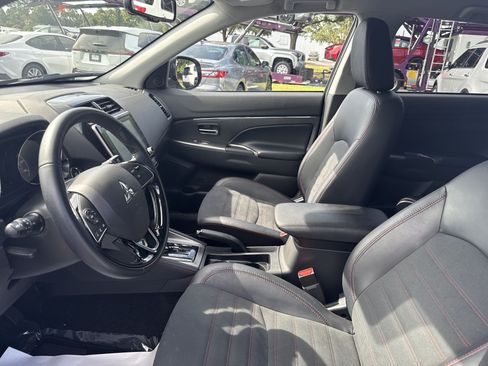 Used 2025 Mitsubishi Outlander Sport ES AWD/4WD image 11