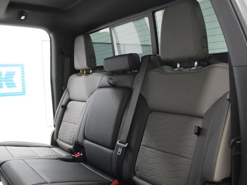New 2026 Chevrolet Silverado 2500 ZR2 AWD/4WD image 36