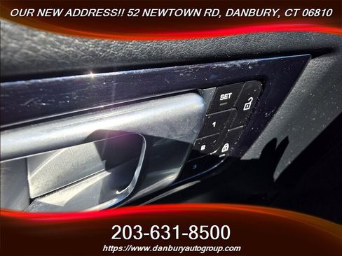 Used 2020 Porsche Cayenne E-Hybrid image 9