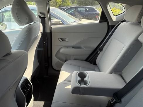 Used 2025 Hyundai Kona SEL AWD/4WD image 13