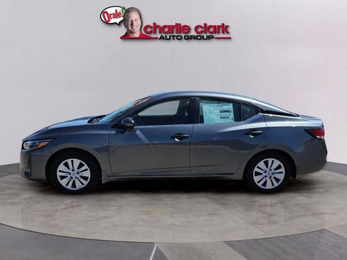 Used 2025 Nissan Sentra S image 3