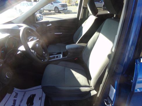 Used 2019 Ford Escape SE image 22