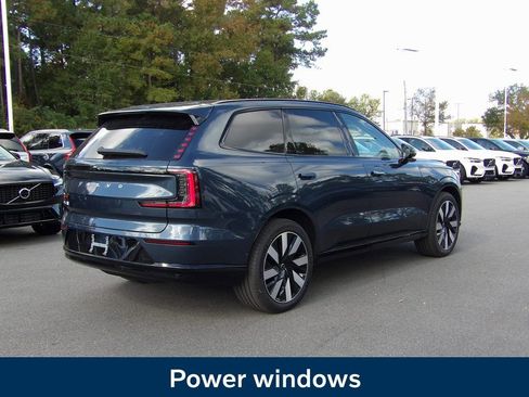 New 2025 Volvo EX90 Ultra image 8