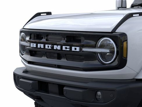 New 2025 Ford Bronco Outer Banks image 19