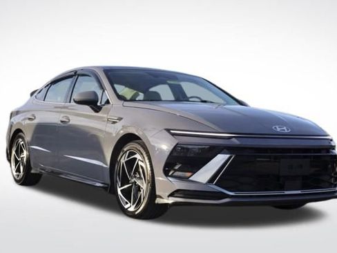 Used 2024 Hyundai Sonata SEL w/ Convenience Package image 1