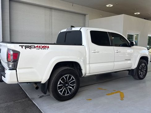 Used 2023 Toyota Tacoma TRD Sport w/ Advanced Technology Package AWD/4WD image 3