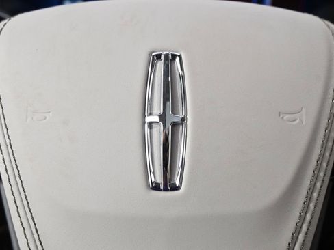 New 2026 Lincoln Aviator Reserve AWD/4WD image 36