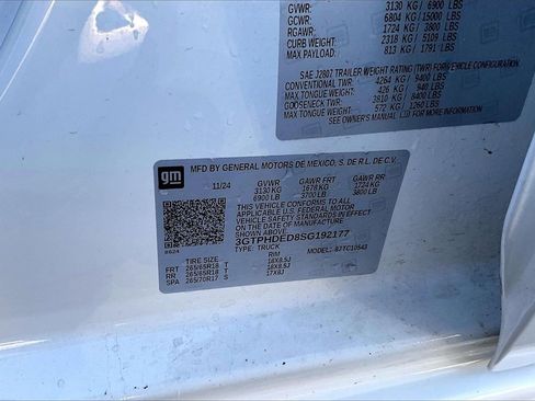 Used 2025 GMC Sierra 1500 SLT image 33