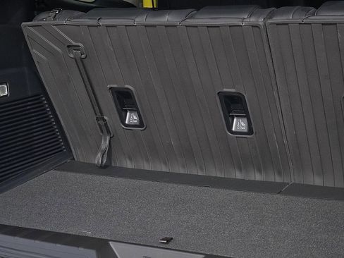 New 2026 Subaru Ascent Touring image 9