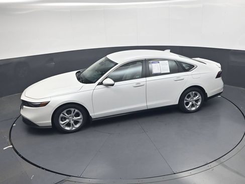 Used 2023 Honda Accord LX image 24